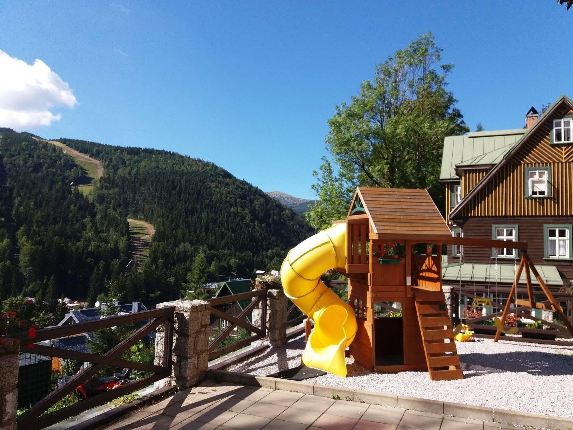 Hotel Pod Jasany Špindlerŭv Mlýn Exteriér fotografie